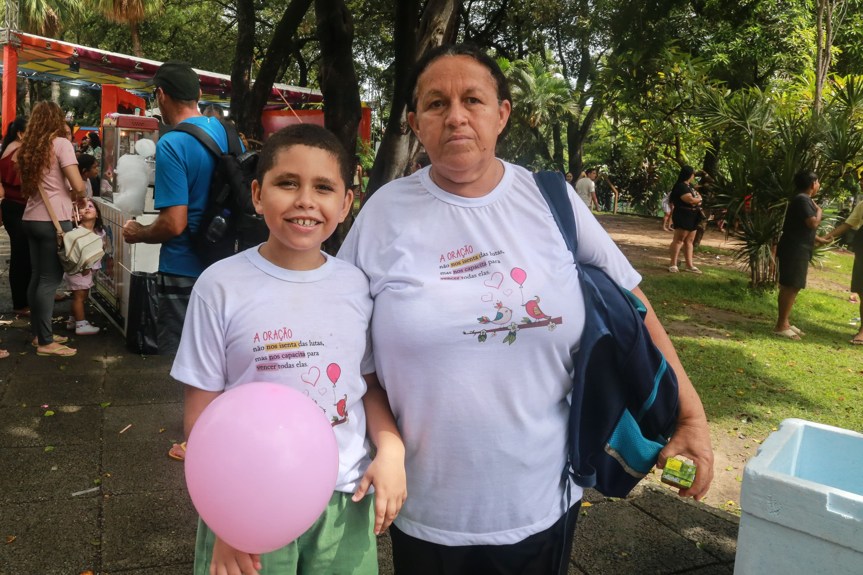 Lídia Garcia, levou o sobrinho Isaac para aproveitar a programação